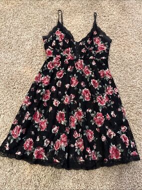 betsey johnson red polka dot dress Betsey Johnson Women's Polka Dot Print Puff Sleeve Midi Sheath Dress Size 10